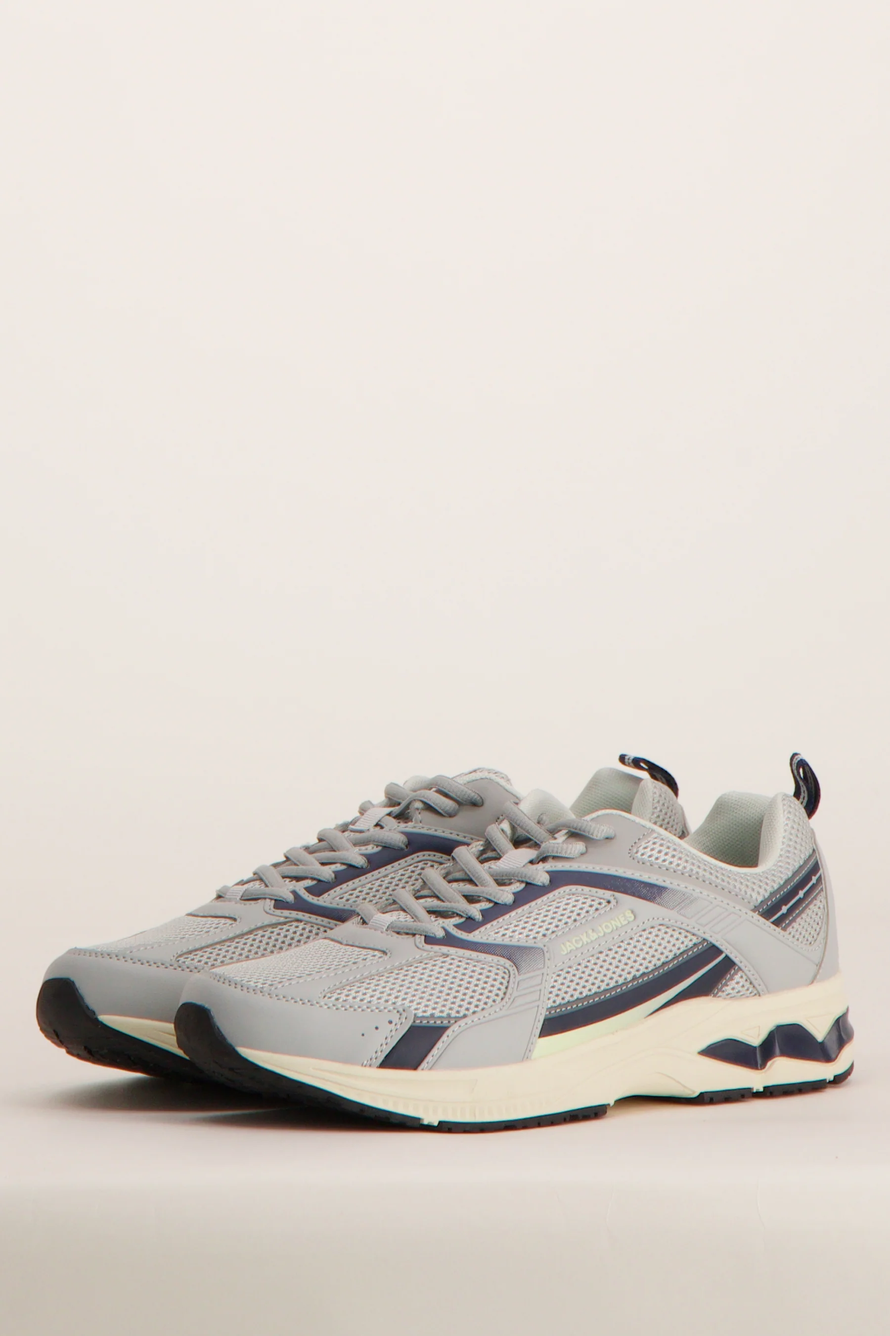 Sneakers - grijs