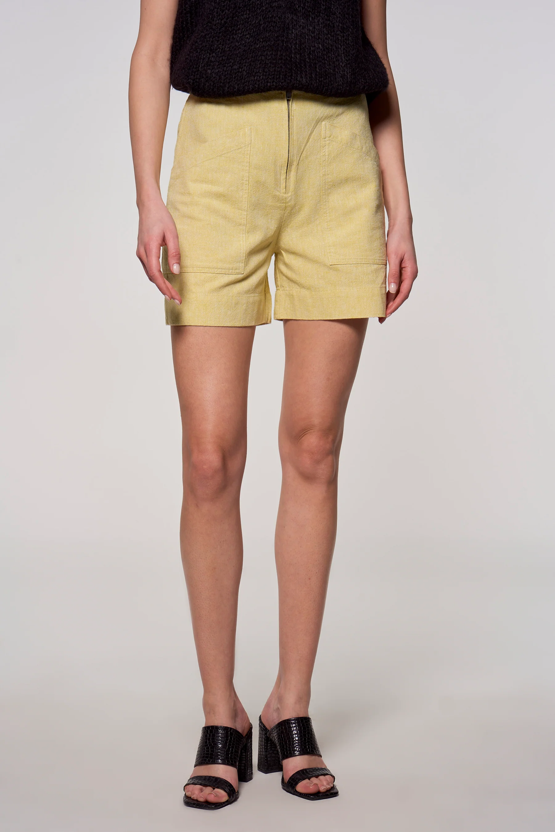 Short - geel