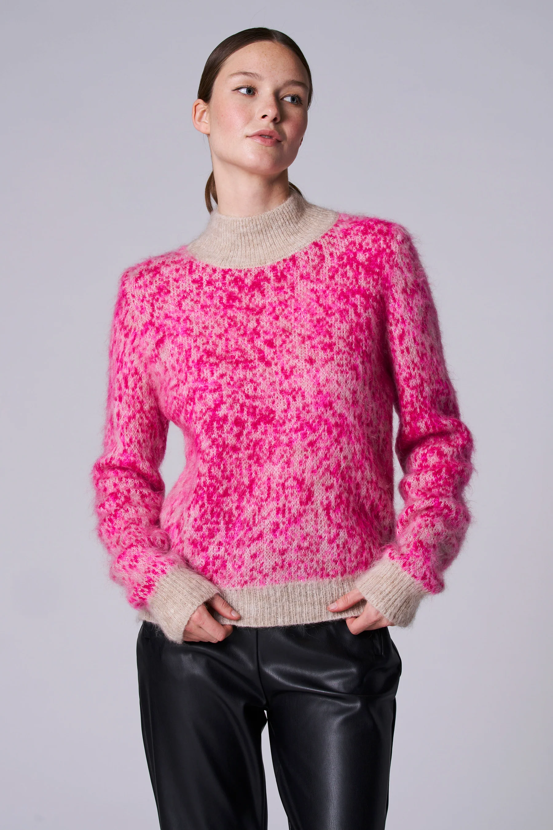 Pull met rolkraag - roze
