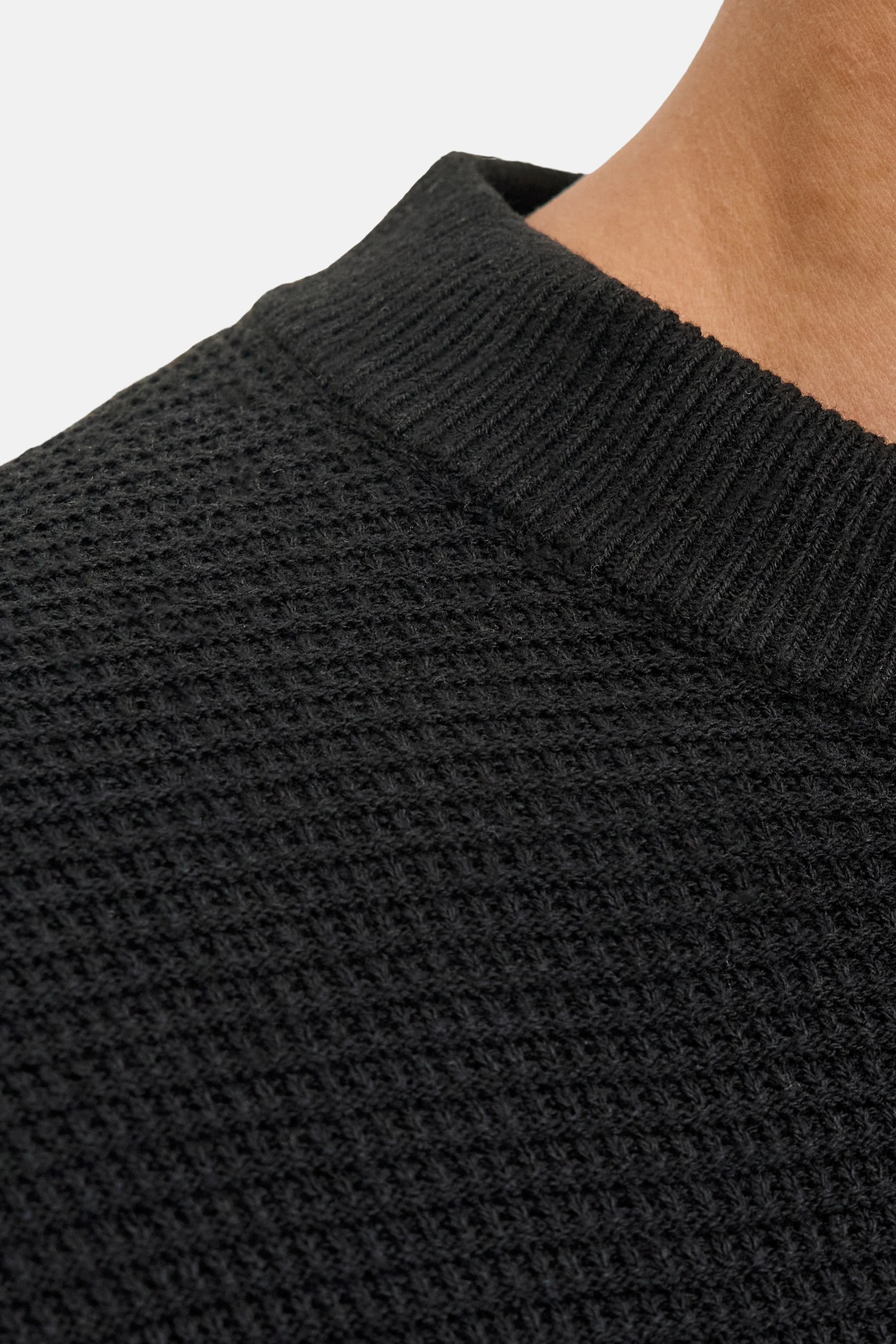 Pull met ronde hals - zwart - Image 5