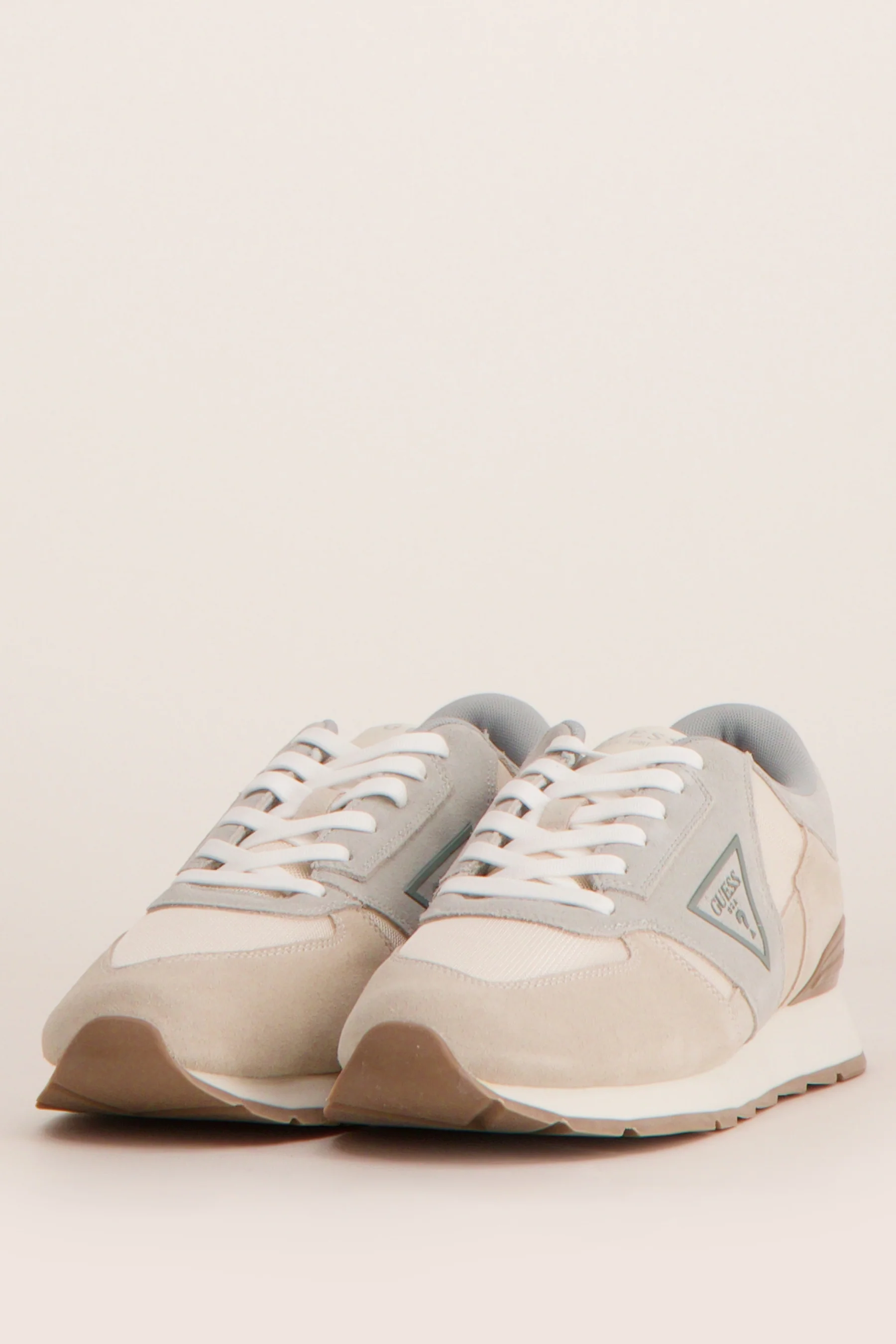 Sneakers grijs - Guess®