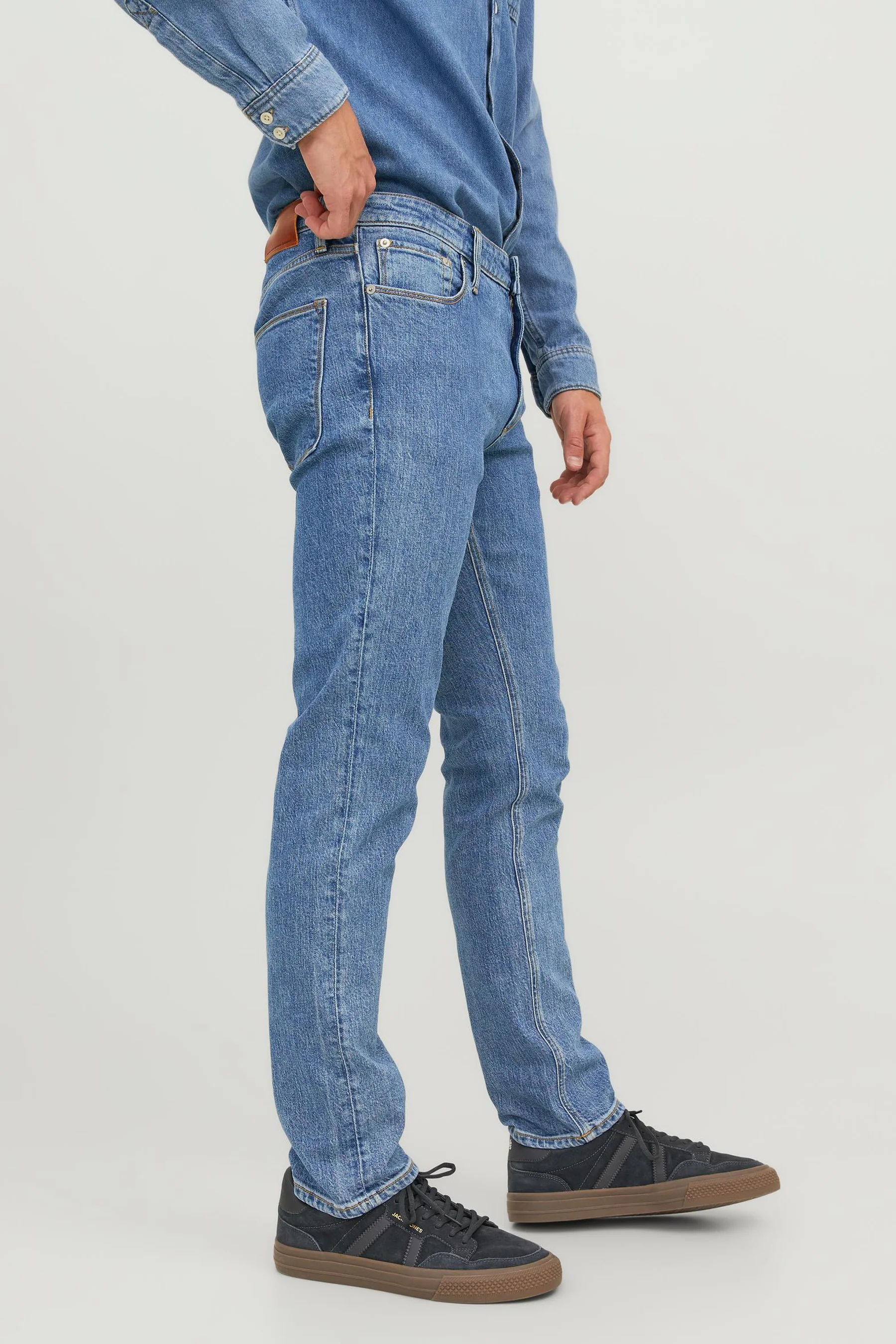 Straight jeans - mid blue denim - Image 4