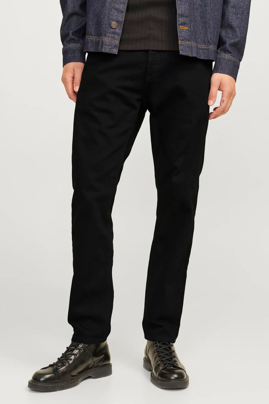 MIKE - black denim