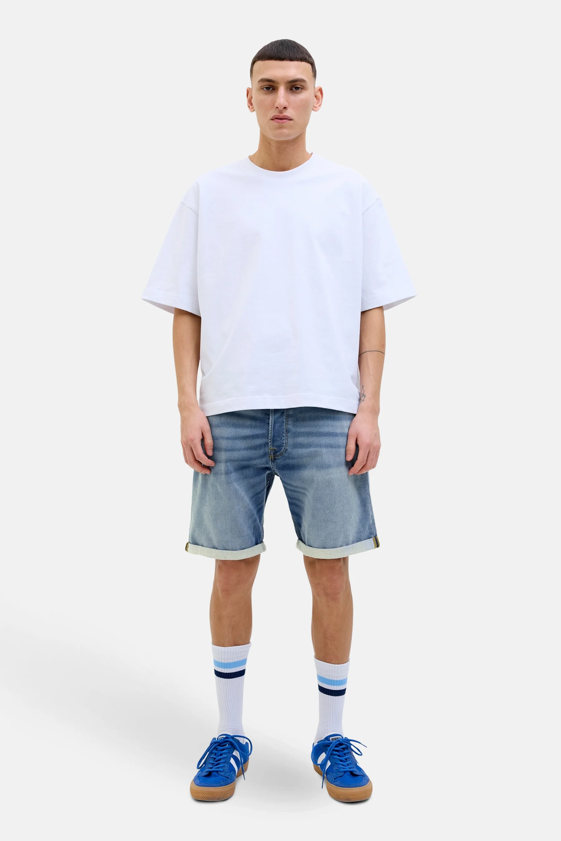 Short - mid blue denim - Image 2