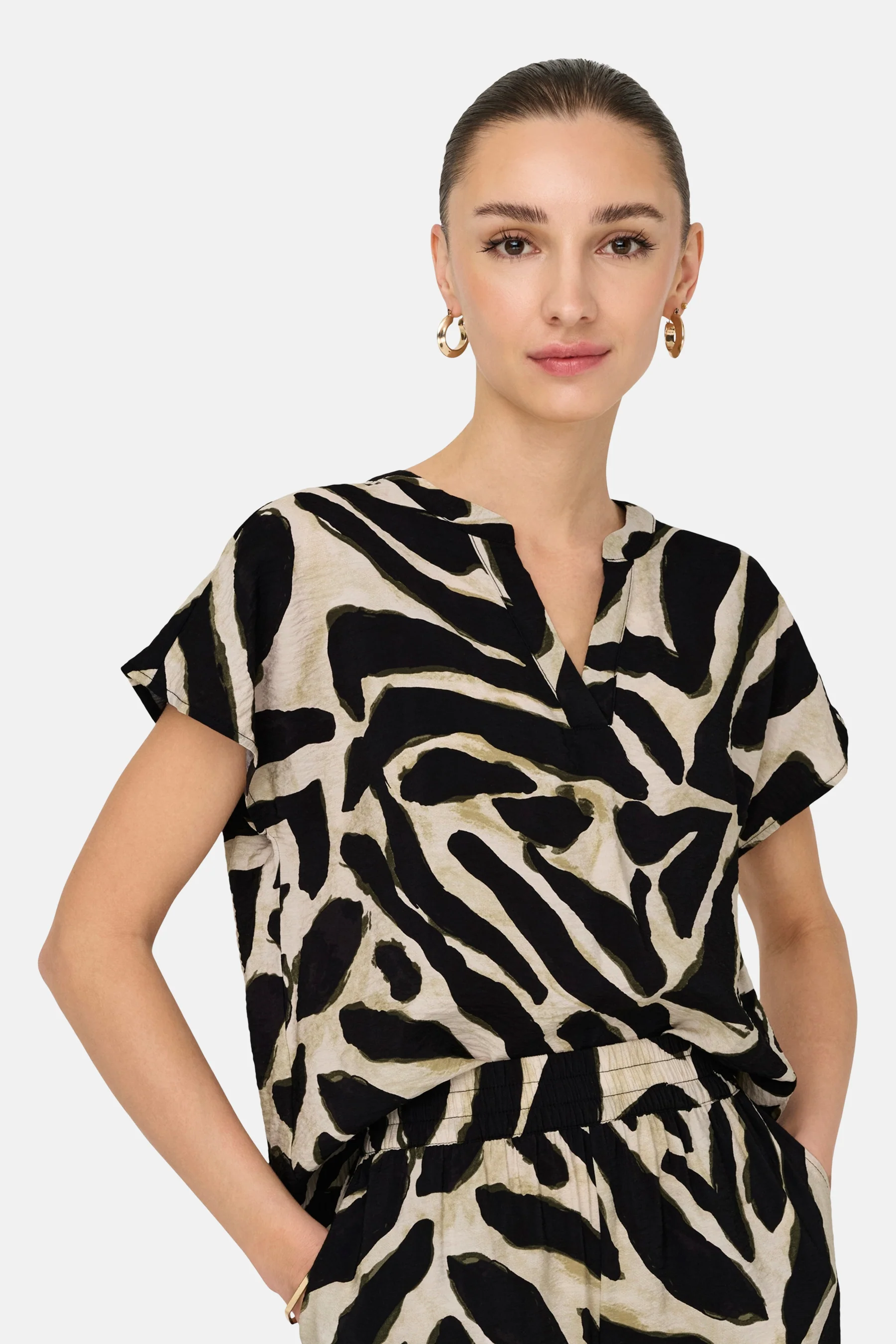 Blouse met korte mouwen - Zwart - Image 4