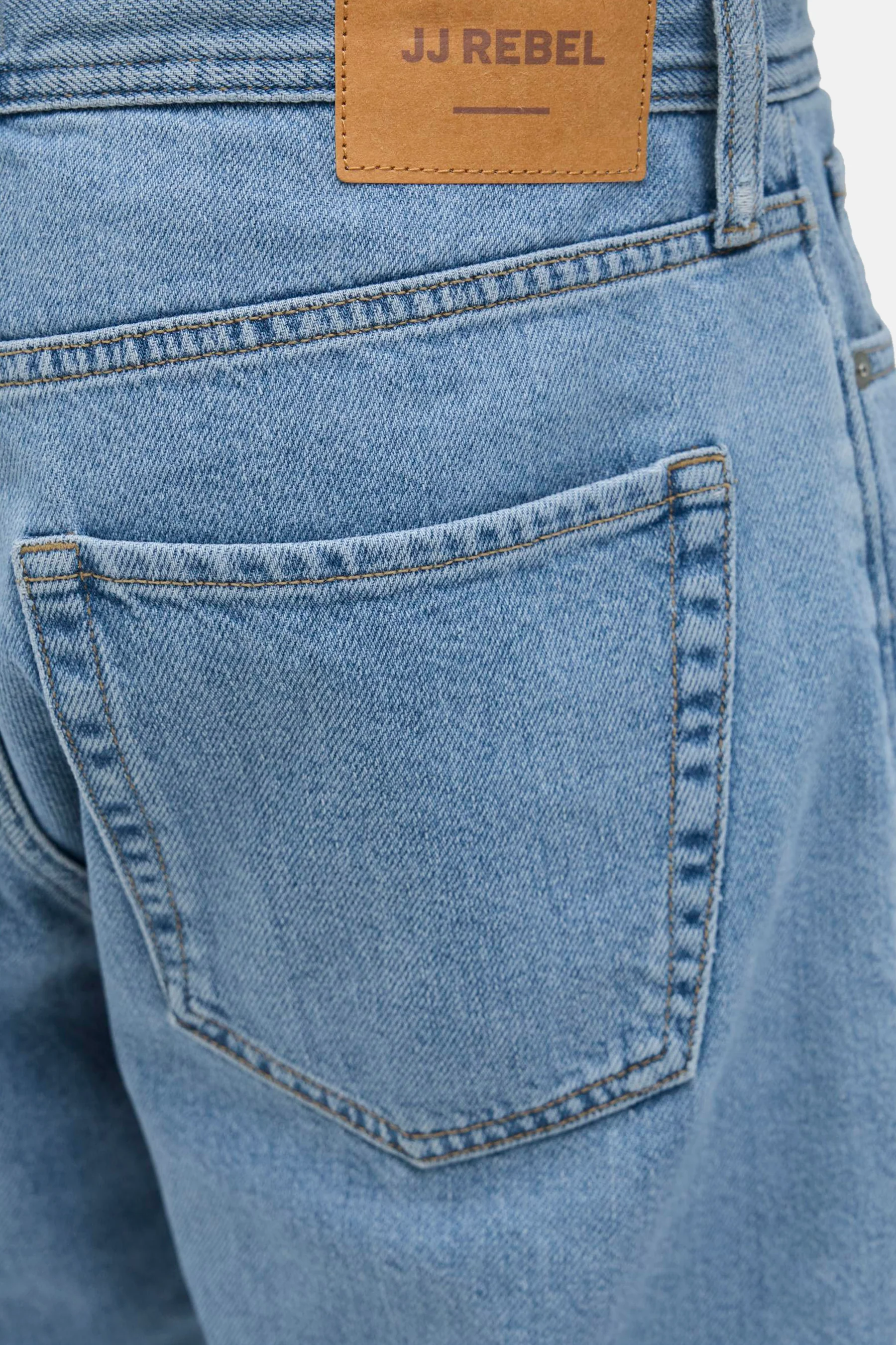 Short - Light blue denim - Image 4