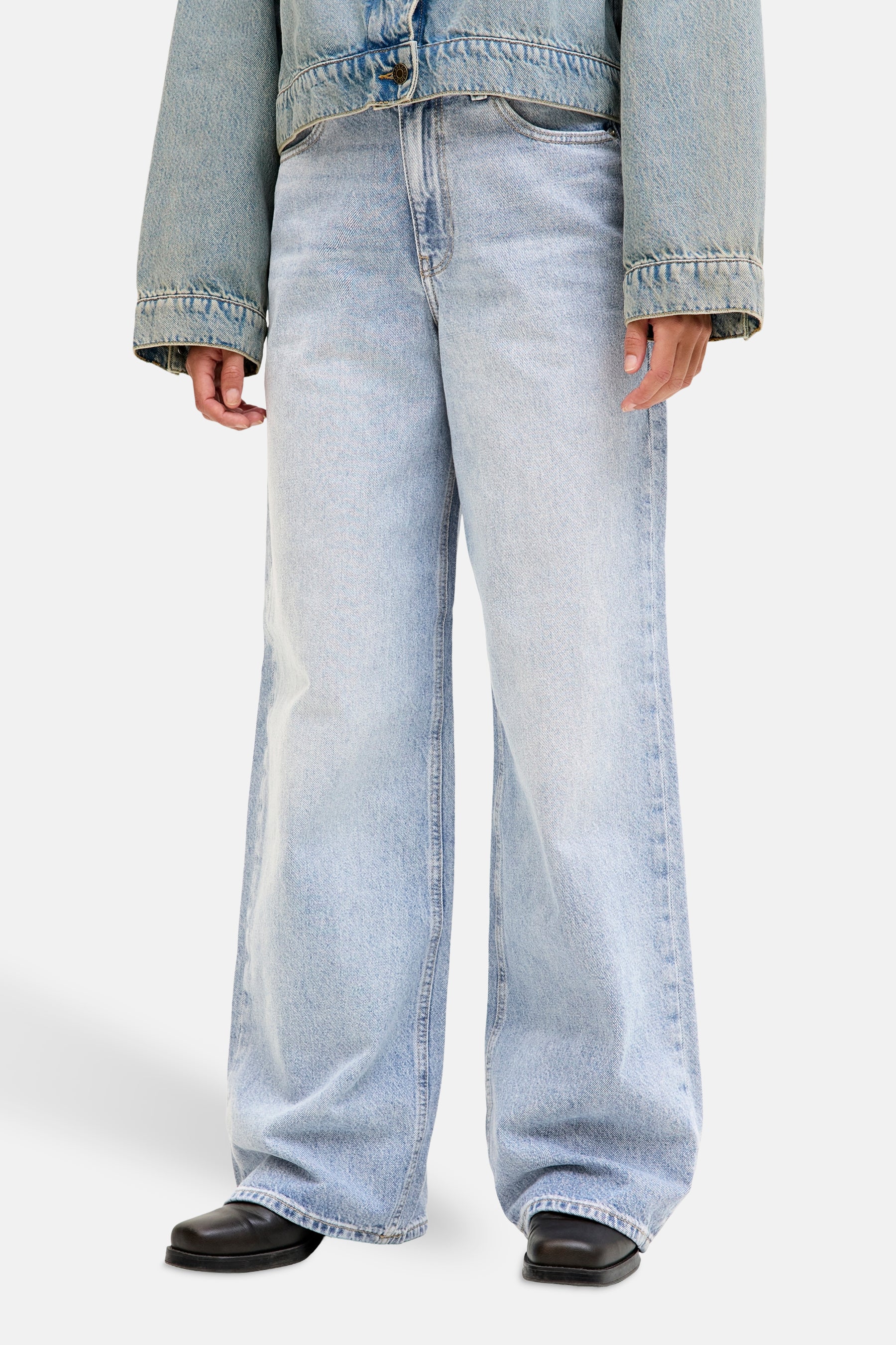 TOKYO - light blue denim - Image 2