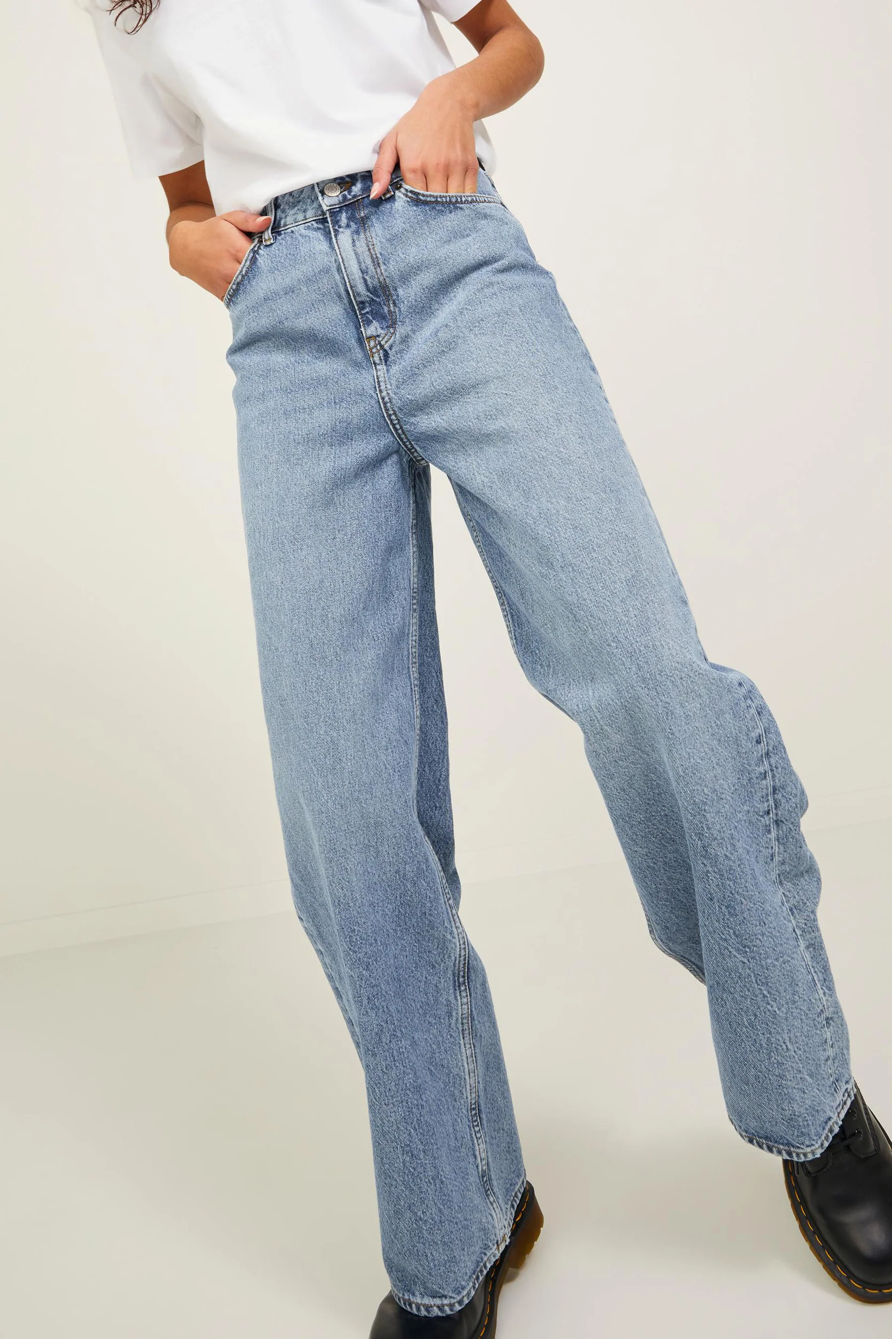 JXTOKYO - mid blue denim - Image 6