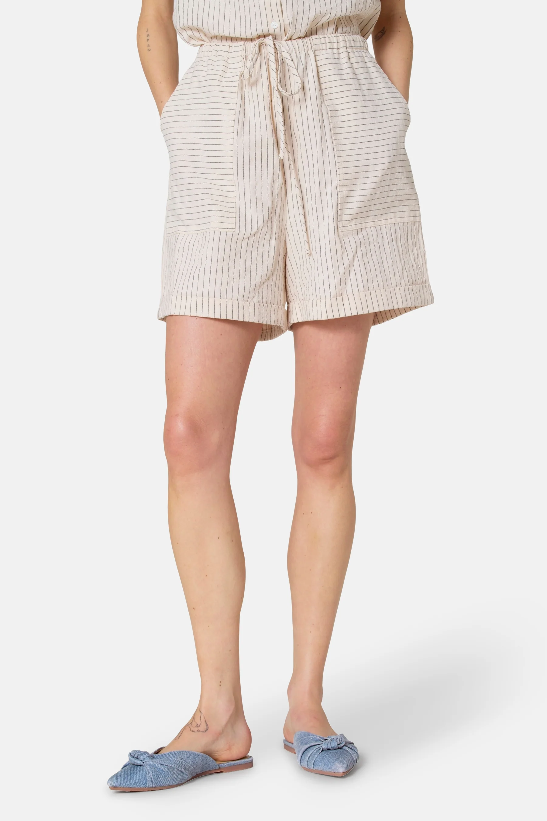 Short - beige