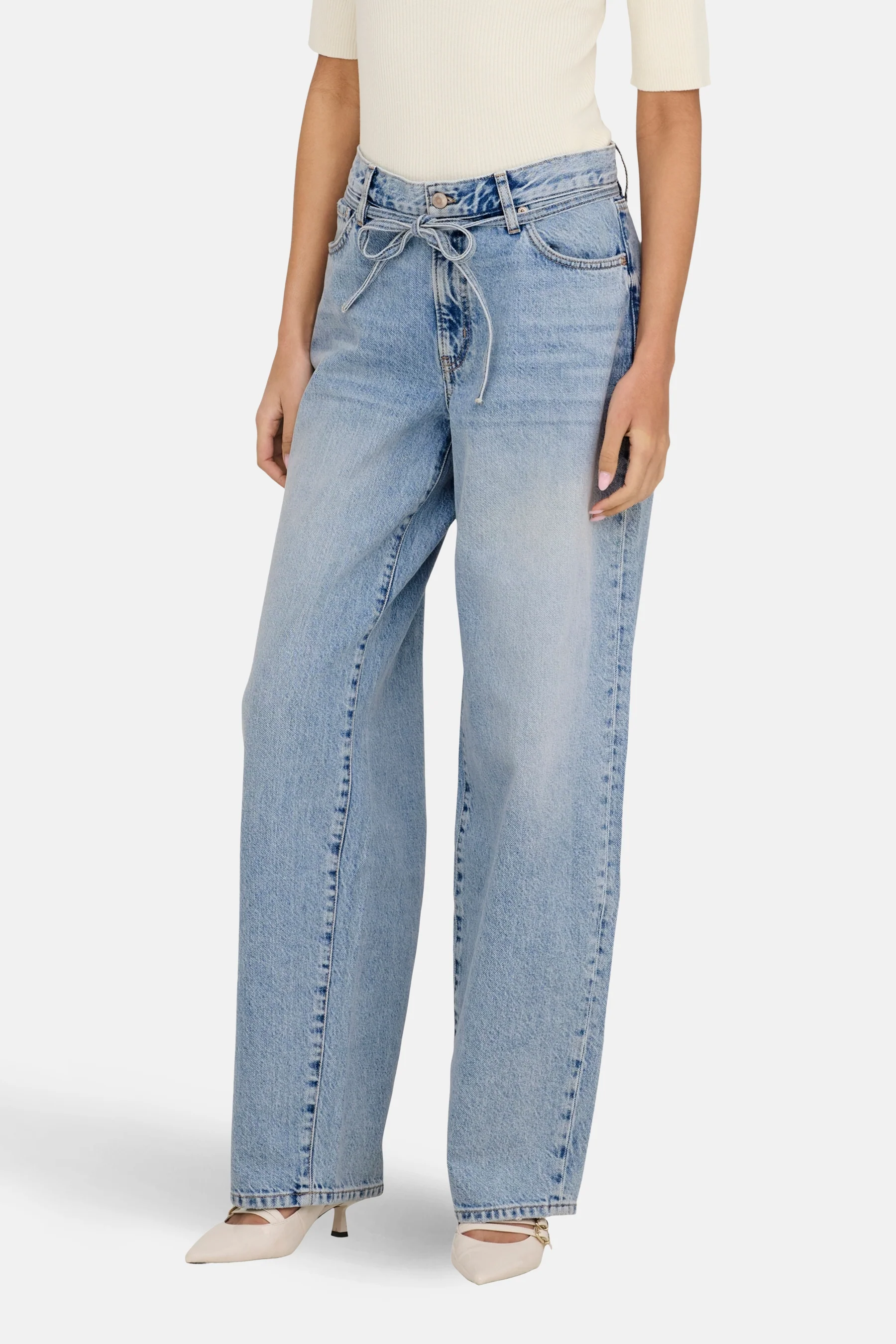 GIANNA - light blue denim