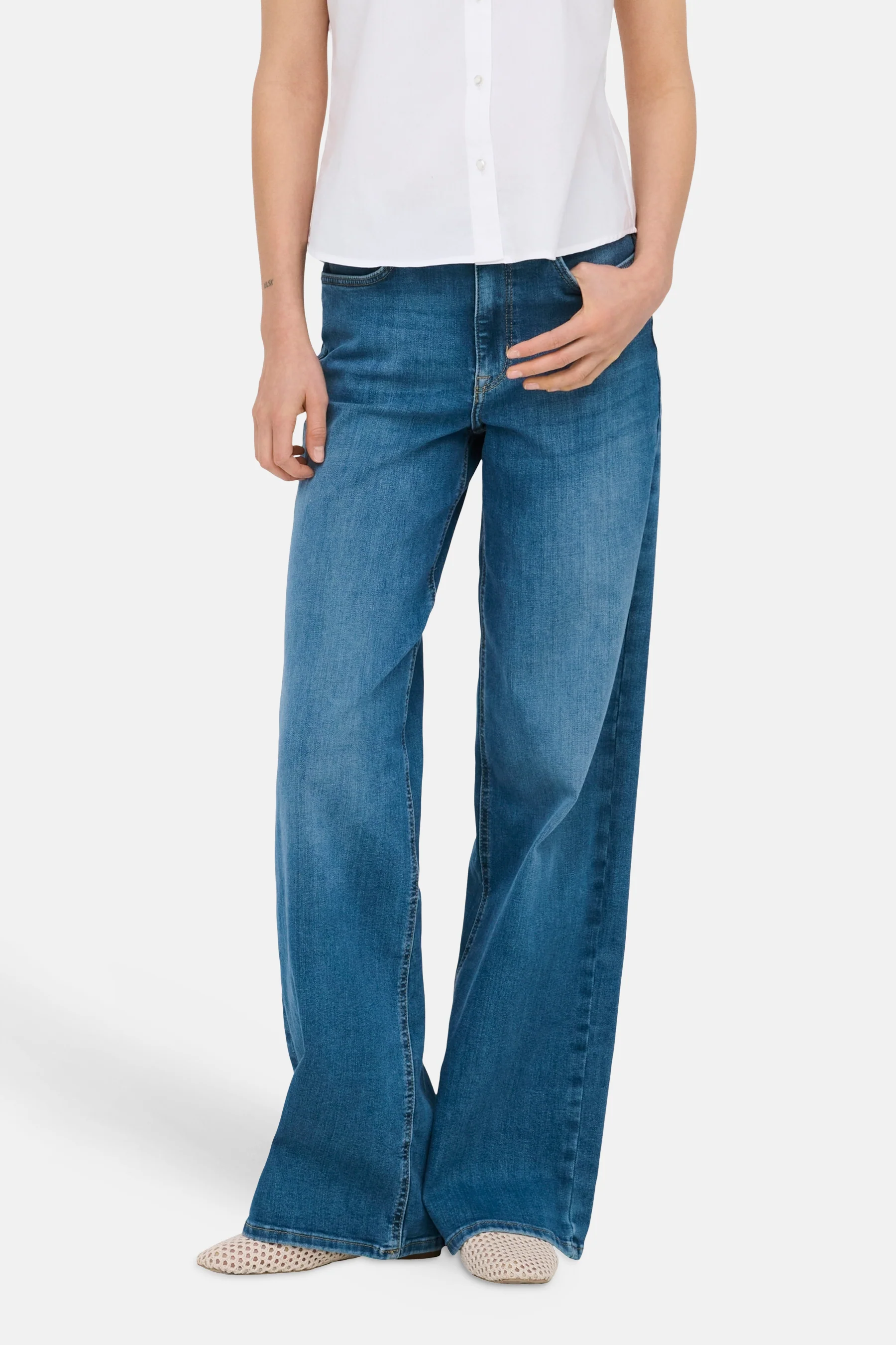 MADISON BLUSH - mid blue denim