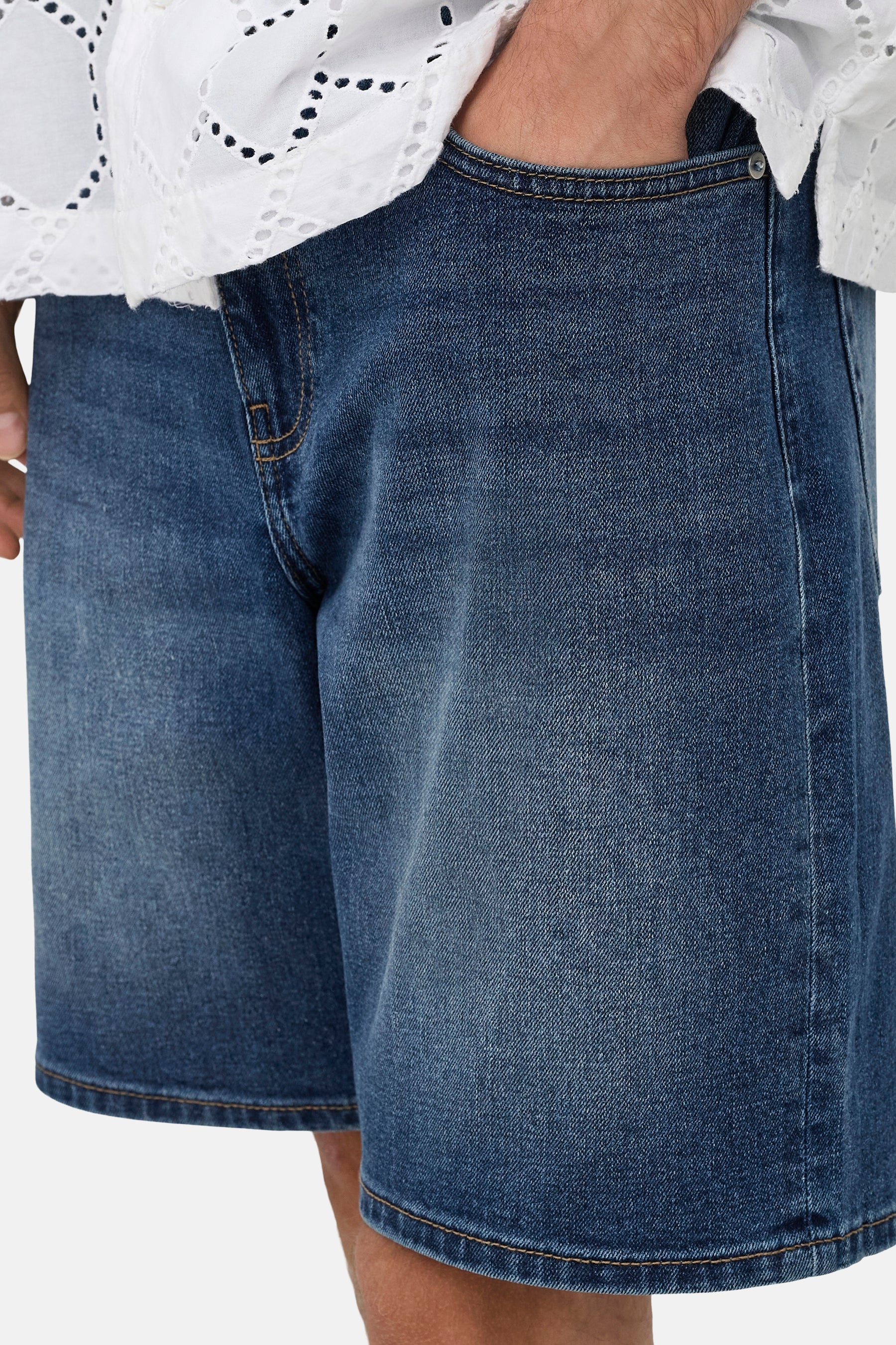 Short - mid blue denim - Image 7