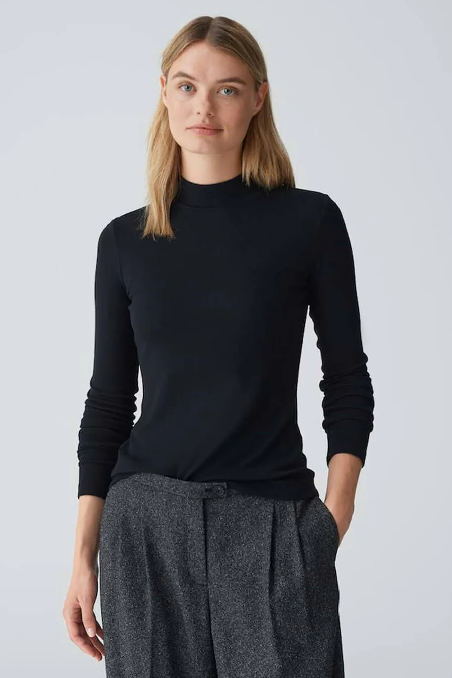 Pull met ronde hals - zwart