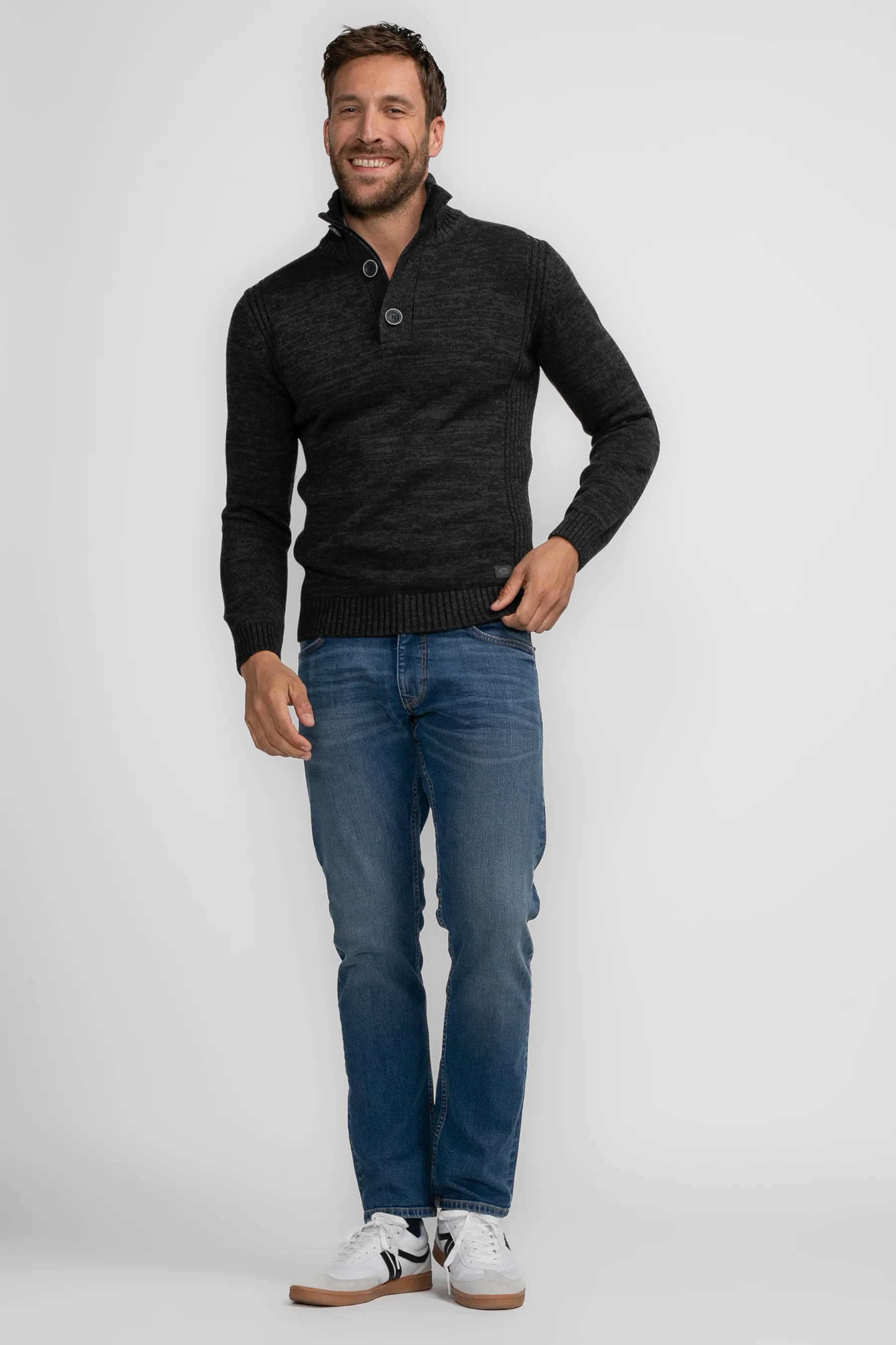 Pull met ronde hals - zwart - Image 2