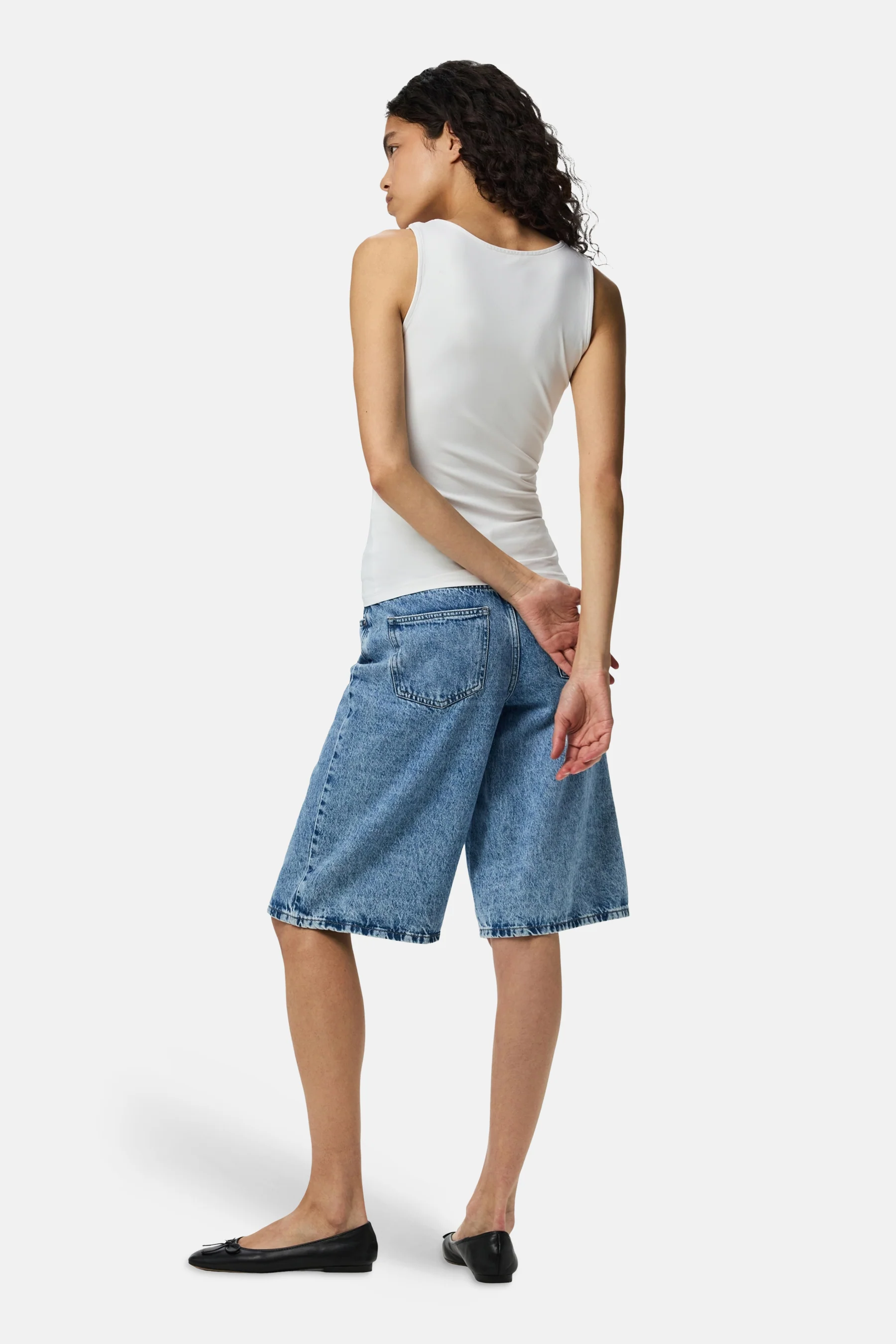 Body - wit - Image 3