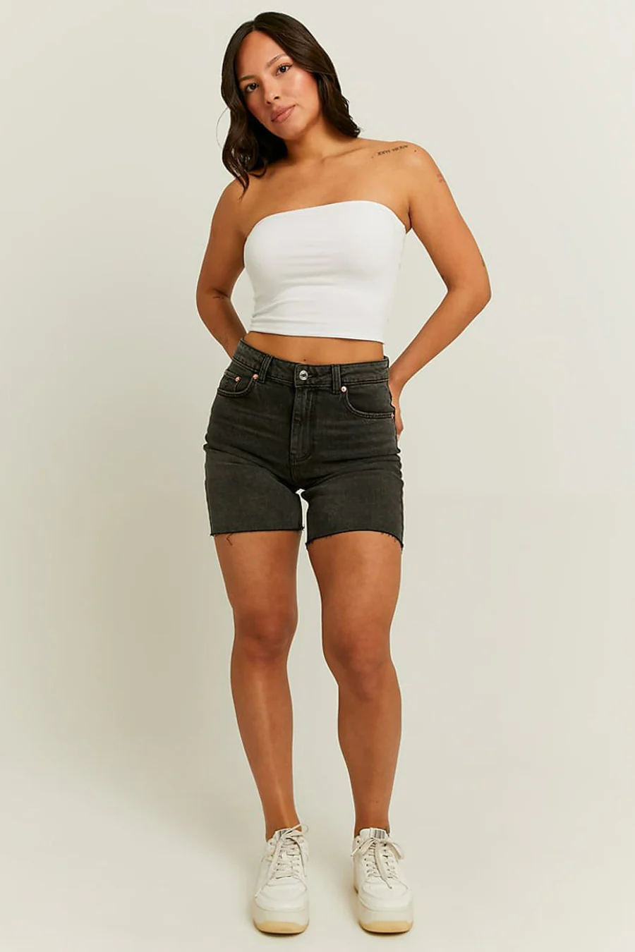 Short - black denim - Image 2
