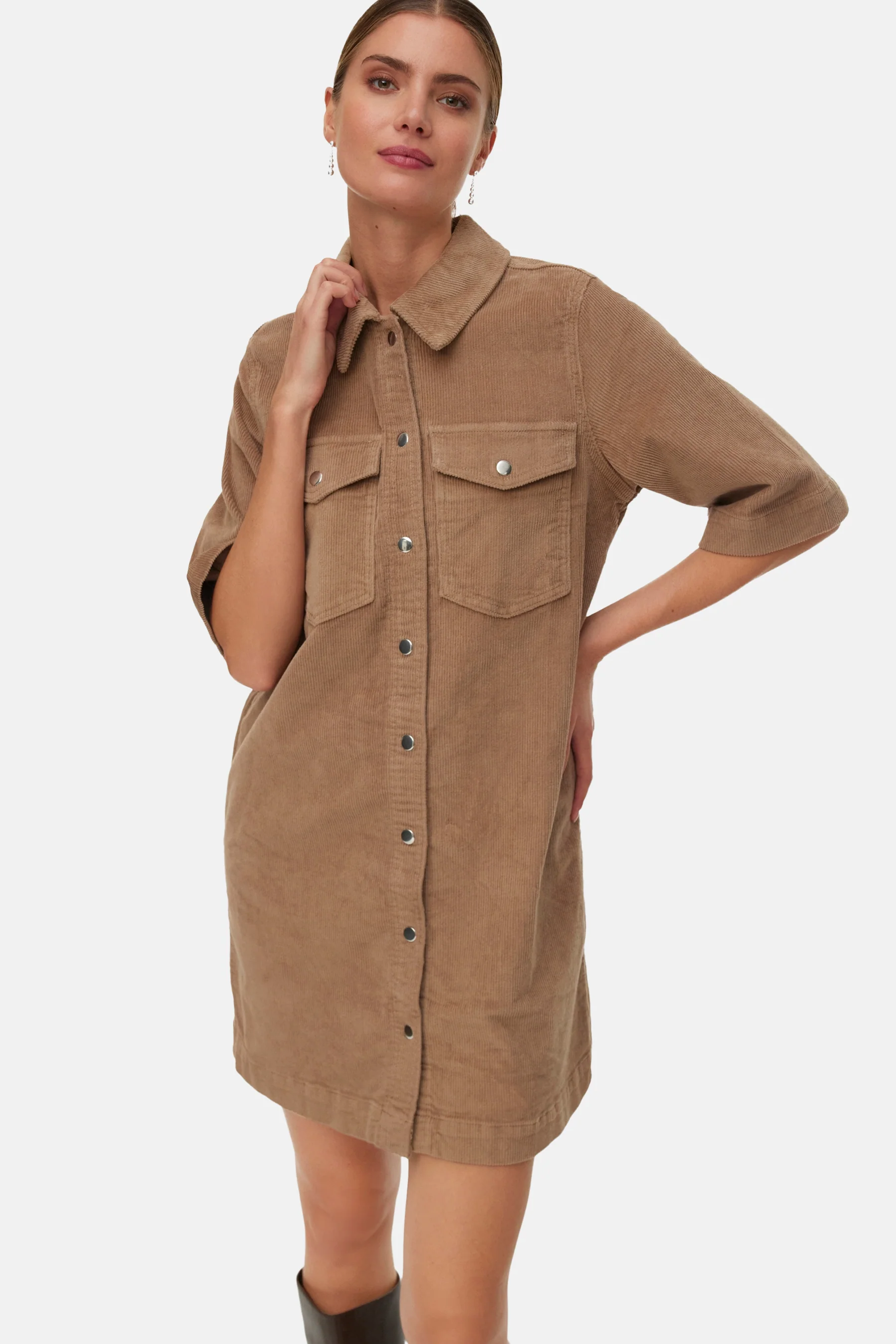Kleedje met korte mouwen - beige